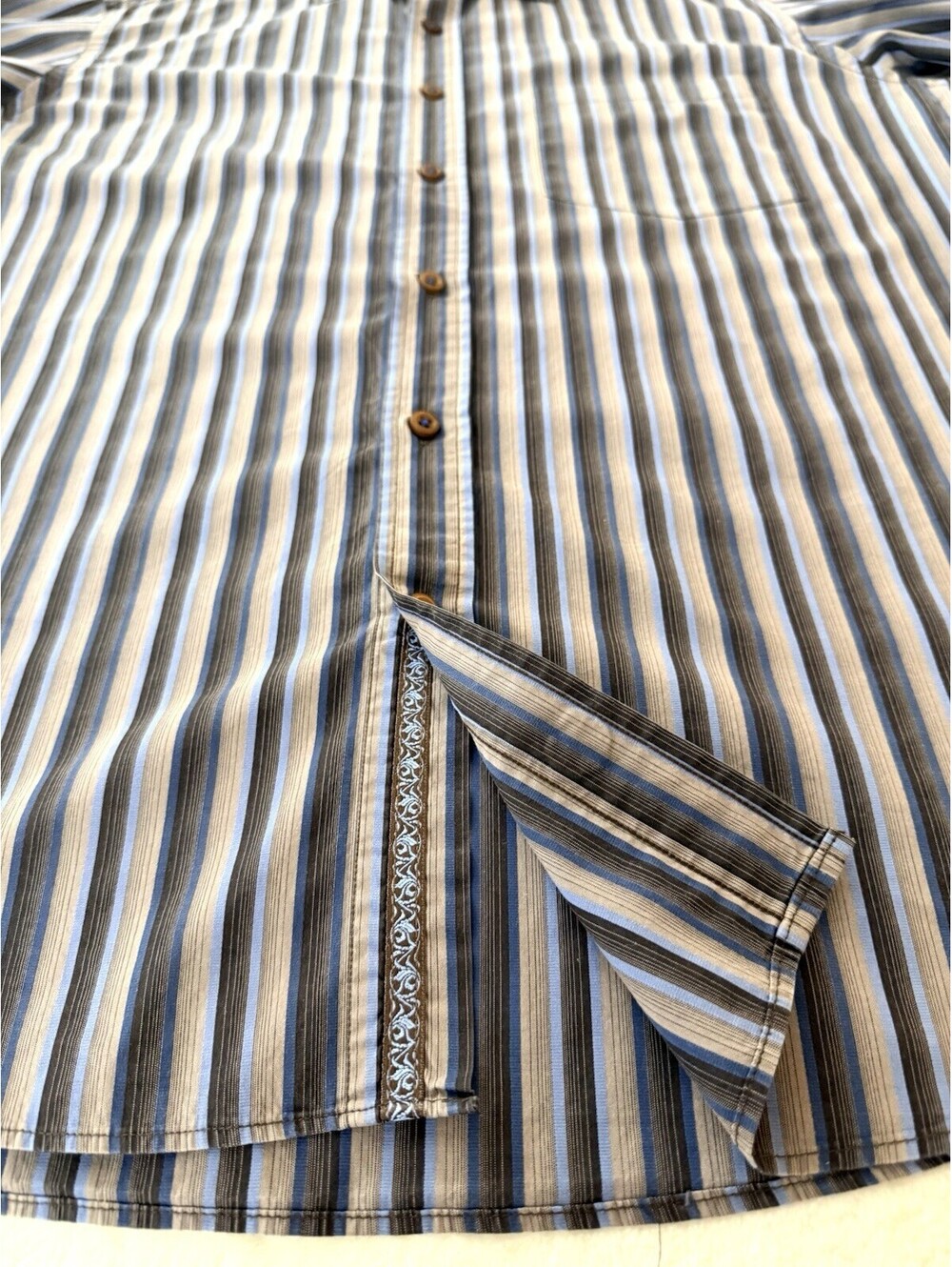 Bugatchi Uomo Mens XL Dress Shirt Blue Brown Striped 100% Cotton Button Up - Picture 9 of 9